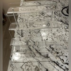 Acrylic perfume stand